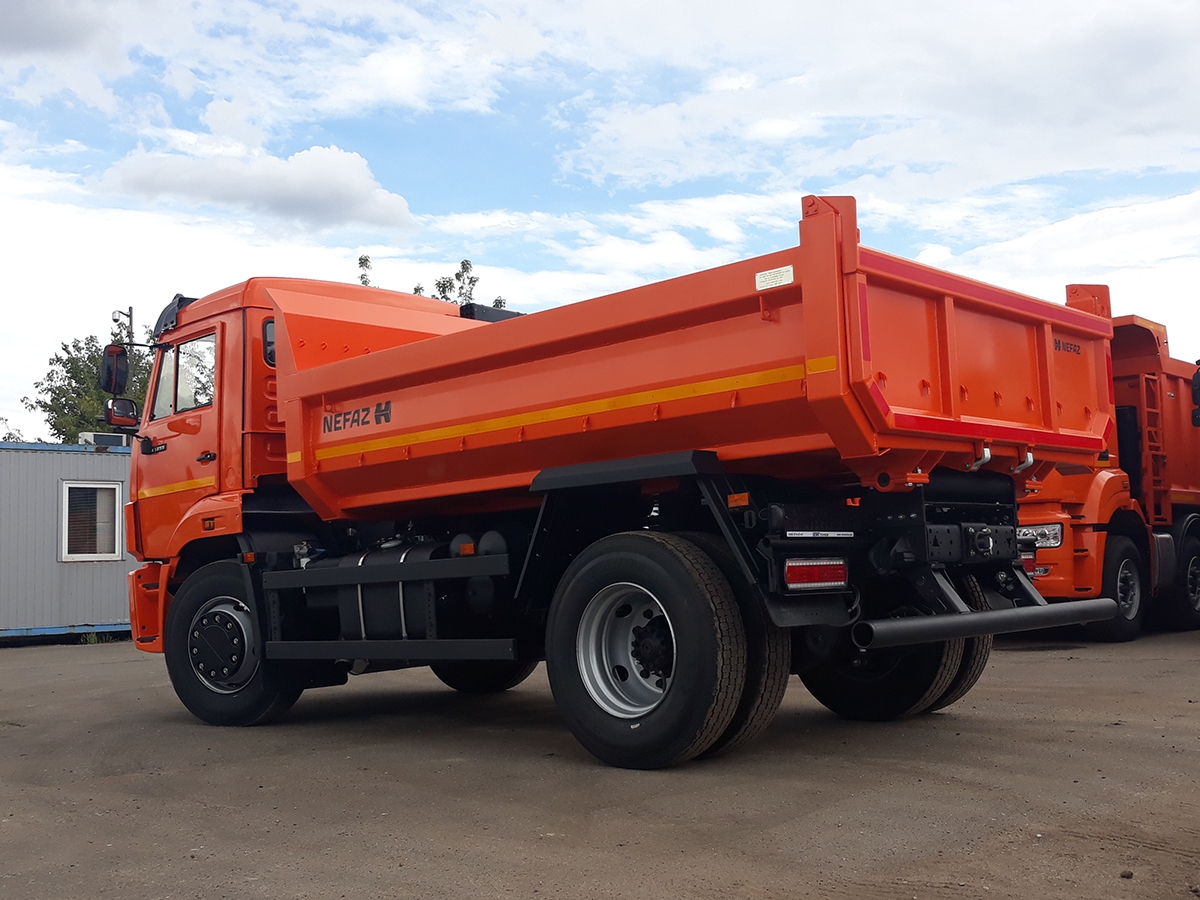 Самосвал КАМАЗ 43255