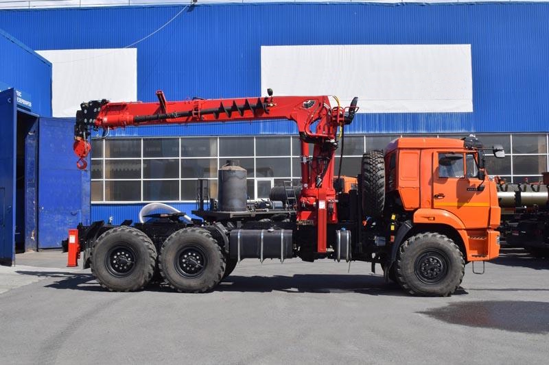 Тягач КАМАЗ 43118 с КМУ Horyong HRS 216
